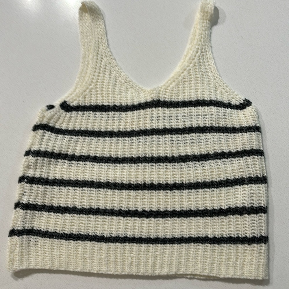 Harper Heritage knit tank. Size small